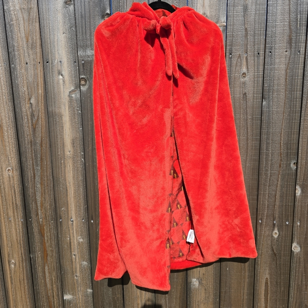 Disney Snow White Hooded Cape Cloak Adult One Size Red Plush Blanket Alamo Promo